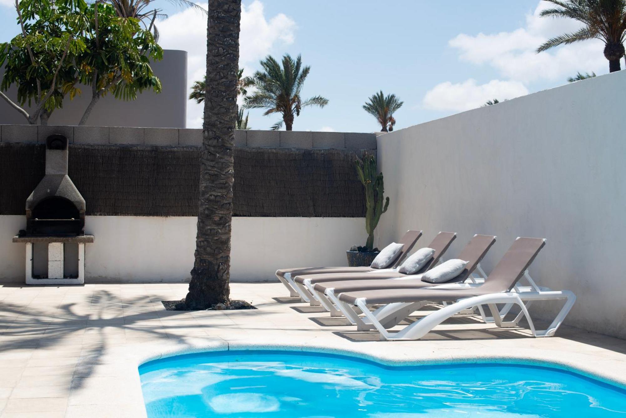 House Boho Palm With Private Heated Pool And Garden, 3 Bedrooms, Wi-Fi Corralejo Exterior photo